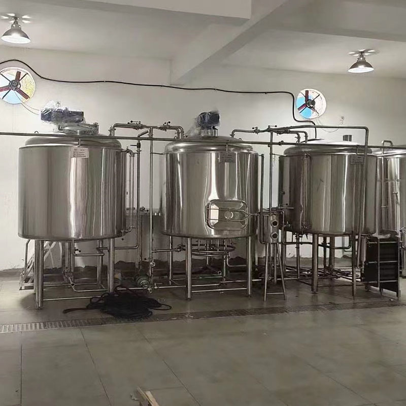 平邑精酿啤酒设备厂—如何延长精酿啤酒设备的使用寿命